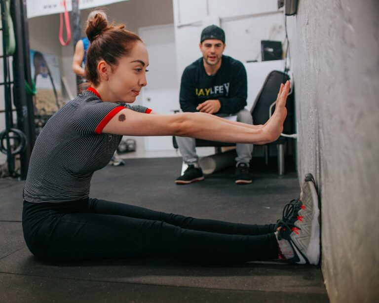 Stretching for Beginners: A Simple Guide to Improve Flexibility & Mobility